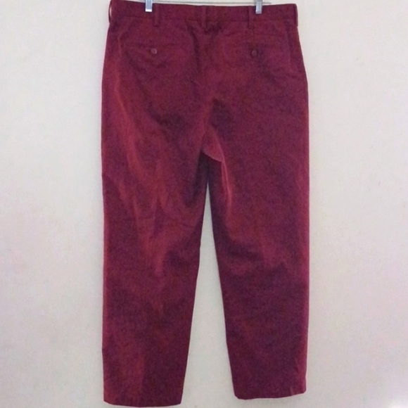 CROFT & BARROW Maroon Flat Front Chinos w/ Wide Legs - Picture 4 of 7